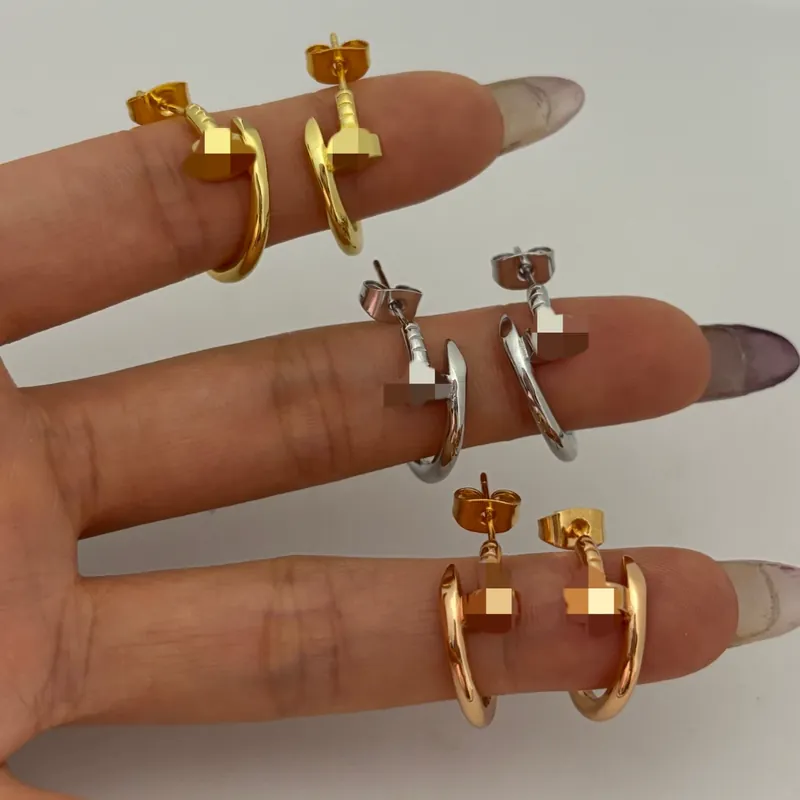 Metal Screw Stud Earrings Light Luxury