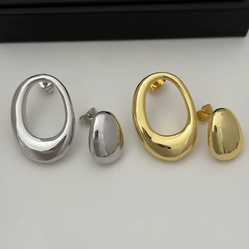 Metal Asymmetric Oval Earrings Arc de Triomphe