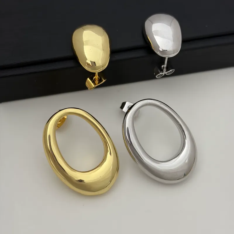 Metal Asymmetric Oval Earrings Arc de Triomphe