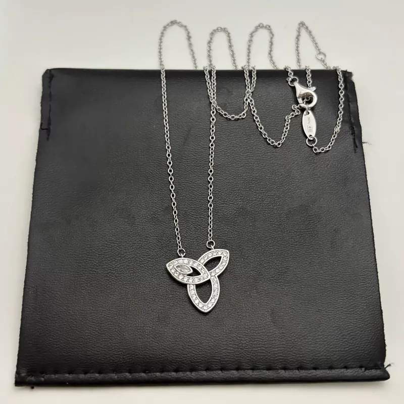 Zircon Clover Pendant Necklace Butterfly