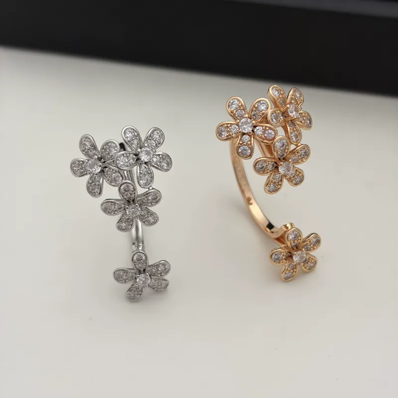 Zircon Clover Ring Open Design