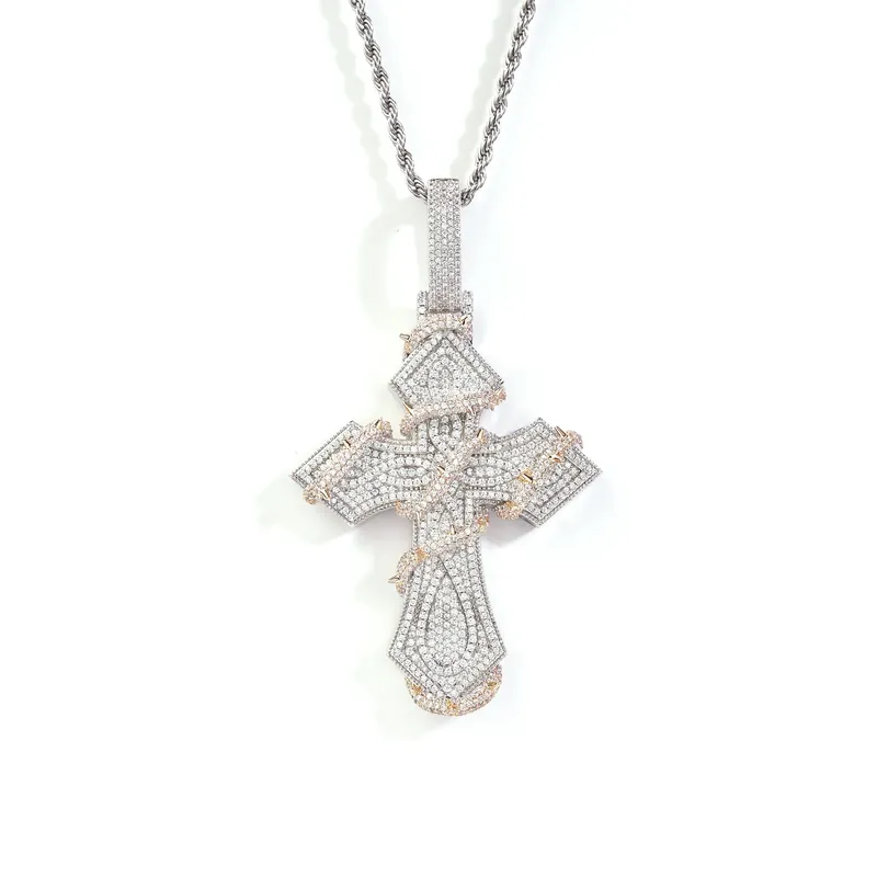 Collier pendentif croix épine en acier titane et zircon