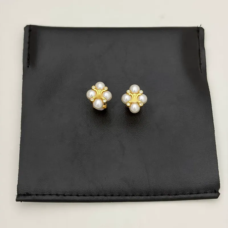 Pearl Flower Earrings with Zircon