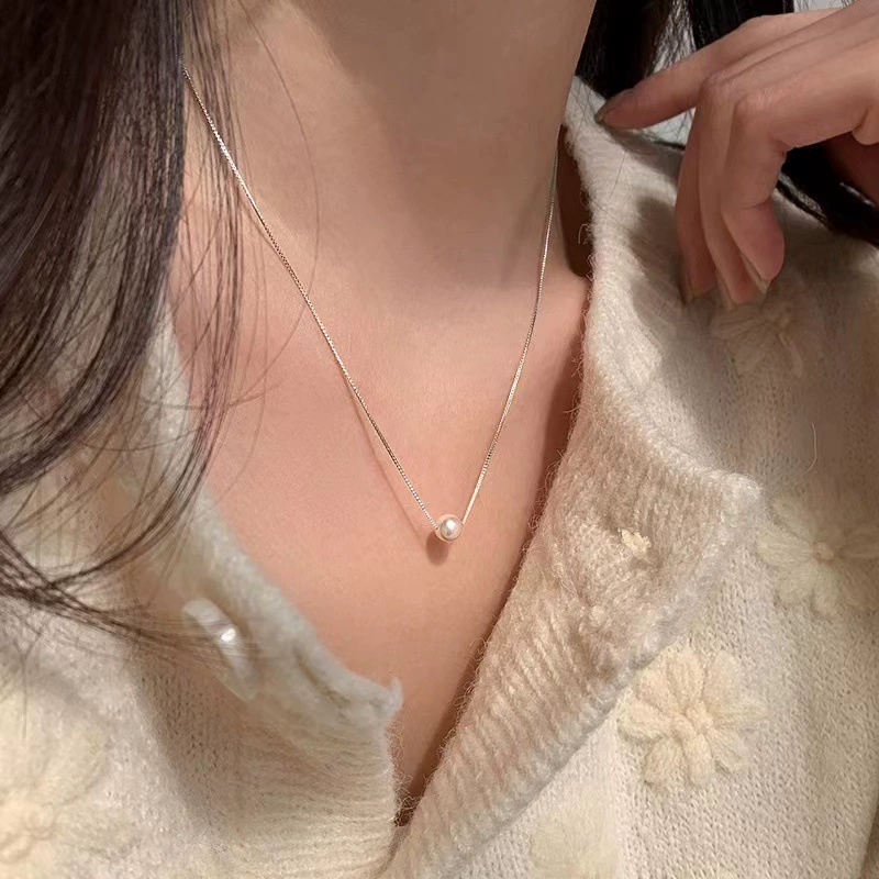 Pearl Necklace Minimalist Choker