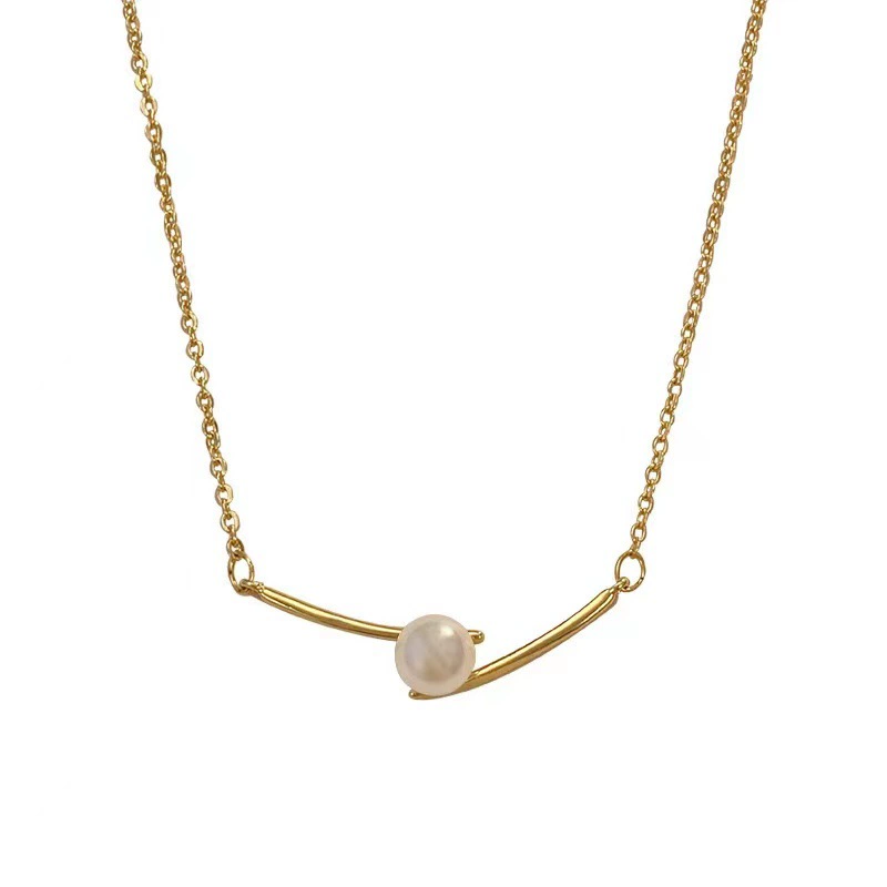 Smile Pearl Pendant Necklace