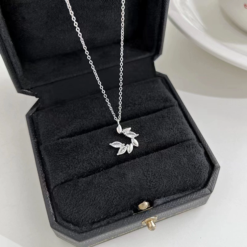 Wheat Pendant Necklace Crystal