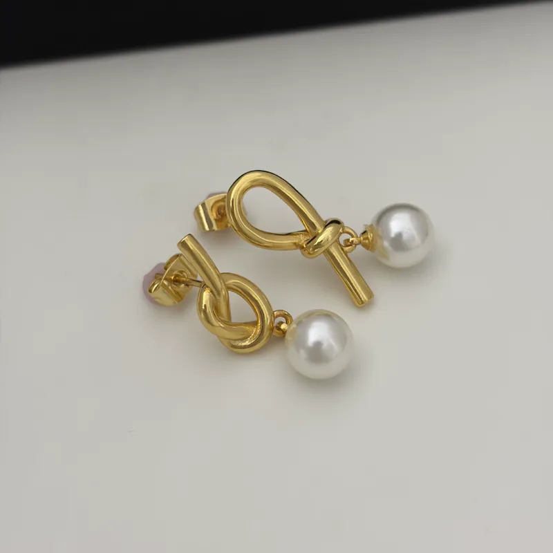 Pearl Twisted Earrings Asymmetric