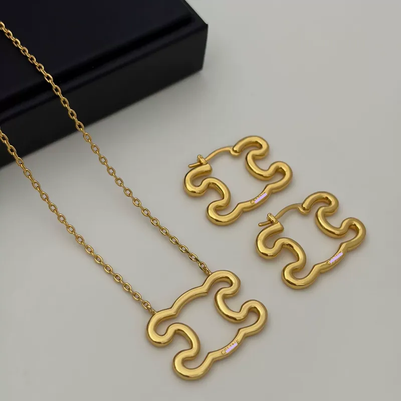 Titanium Steel Arc de Triomphe Hollow Necklace Minimalist Choker