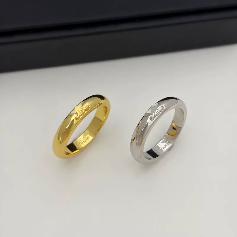 Gold Arc de Triomphe Embossed Ring Vintage Band