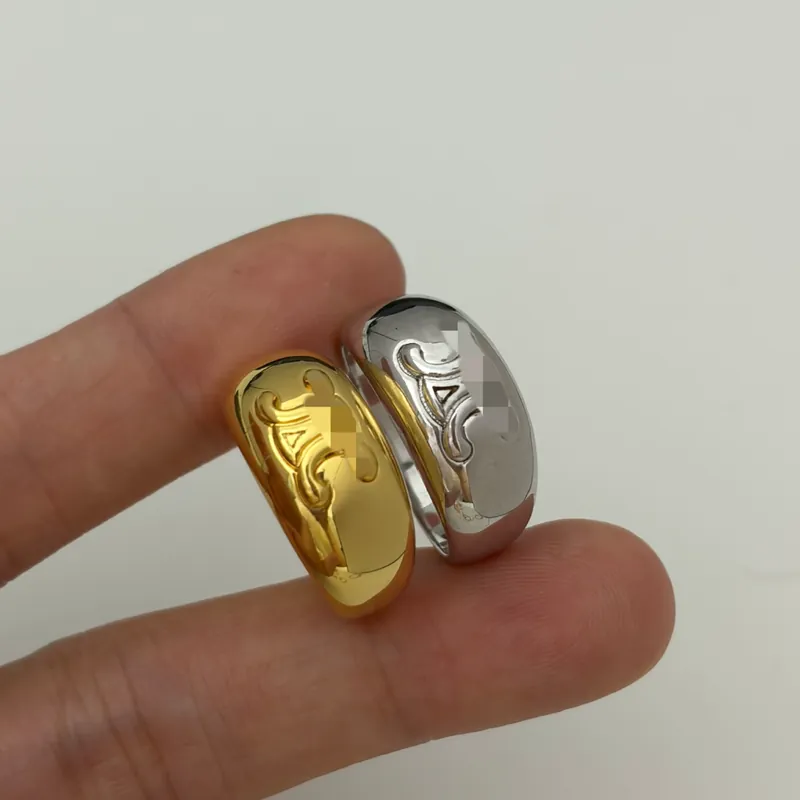 Gold Arc de Triomphe Embossed Ring Women's Vintage Style