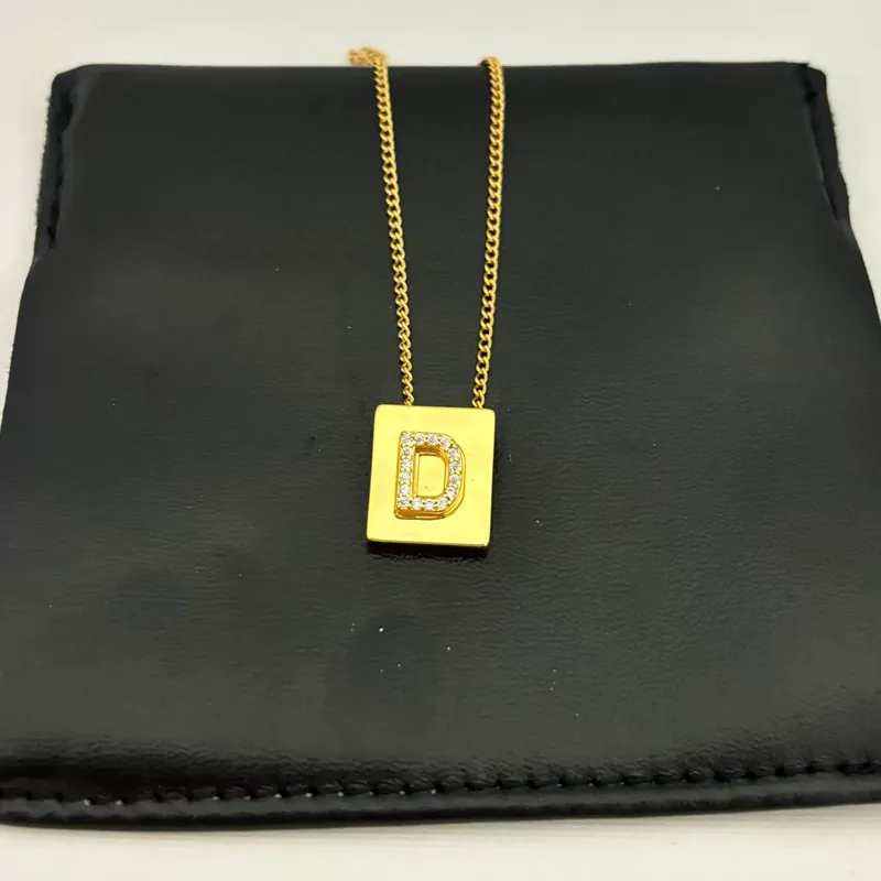 Gold Kubischer Buchstabe Anhänger Halskette Zirkonia Choker