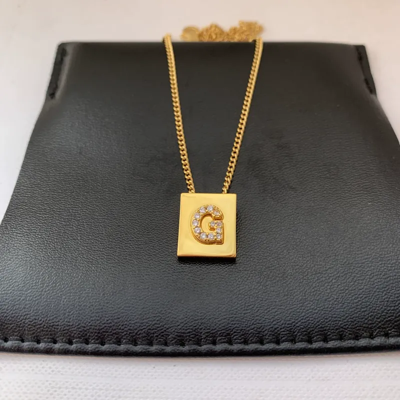 Gold Kubischer Buchstabe Anhänger Halskette Zirkonia Choker