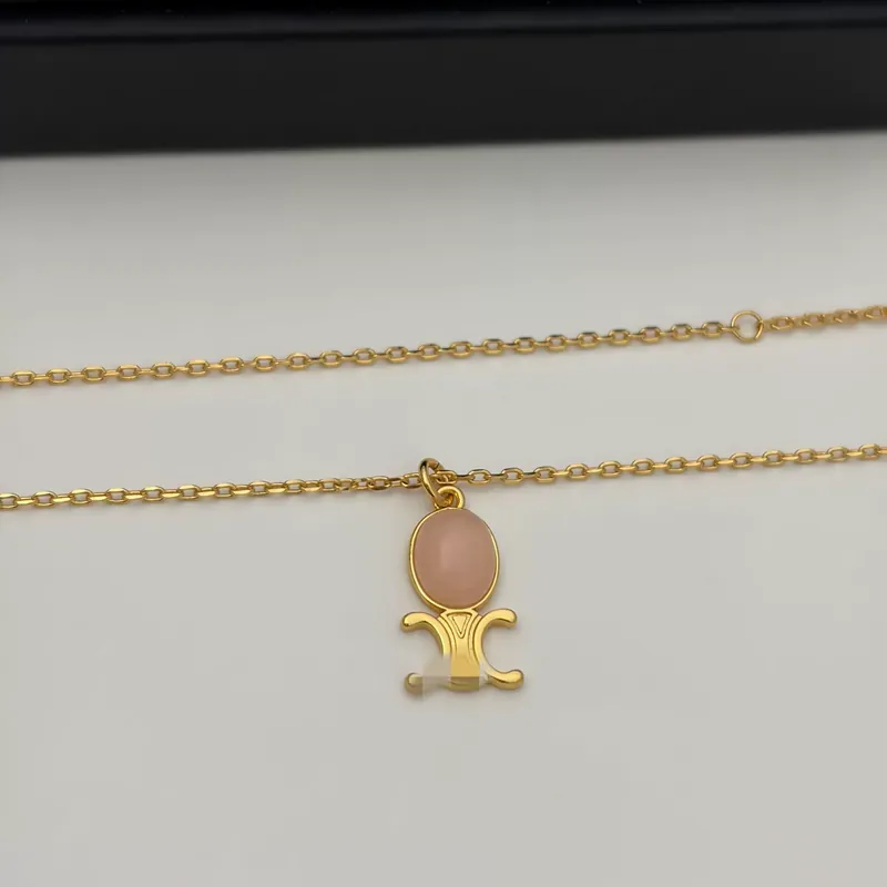 Pink Quartz Arc de Triomphe Necklace Light Luxury Choker