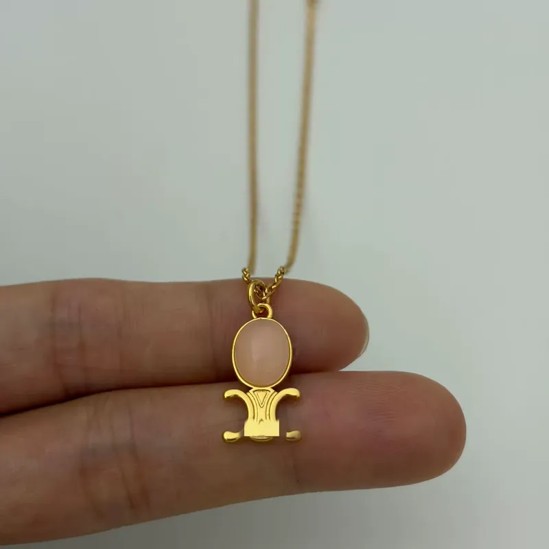 Pink Quartz Arc de Triomphe Necklace Light Luxury Choker