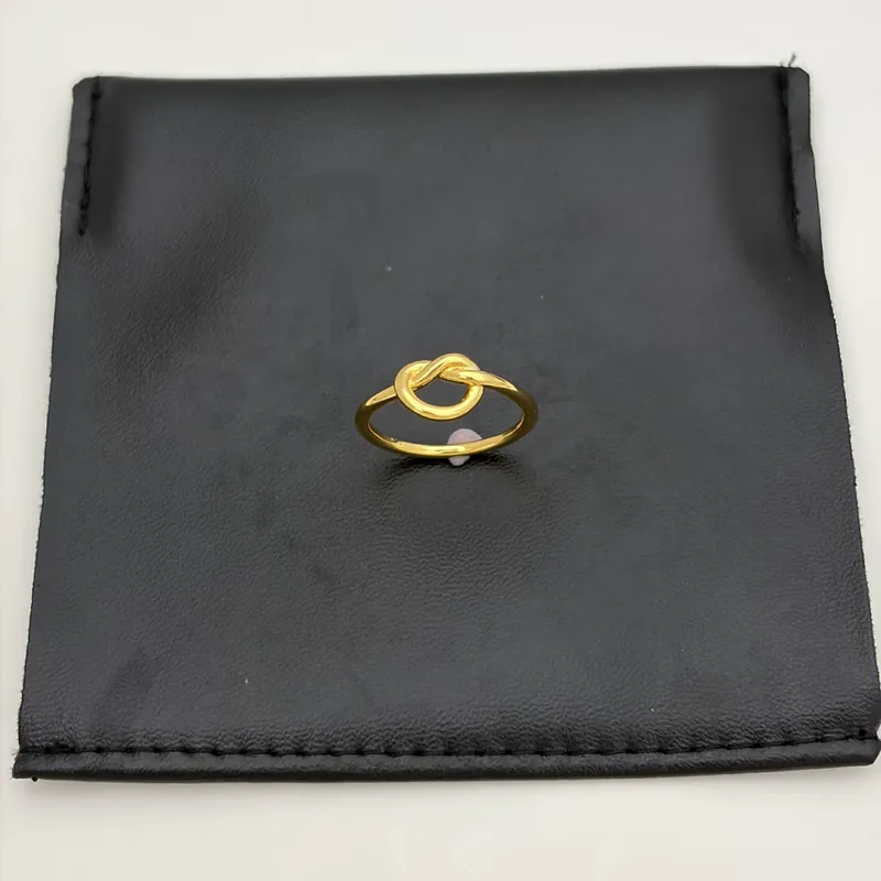 Gold Heart Knot Ring Arc de Triomphe Style Minimalist