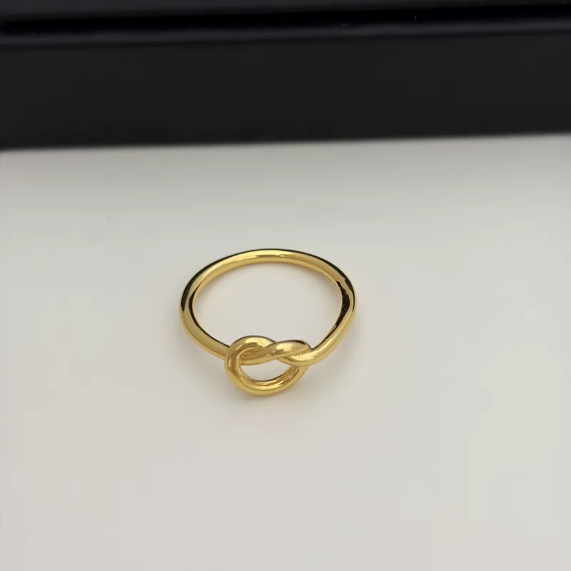 Gold Heart Knot Ring Arc de Triomphe Style Minimalist