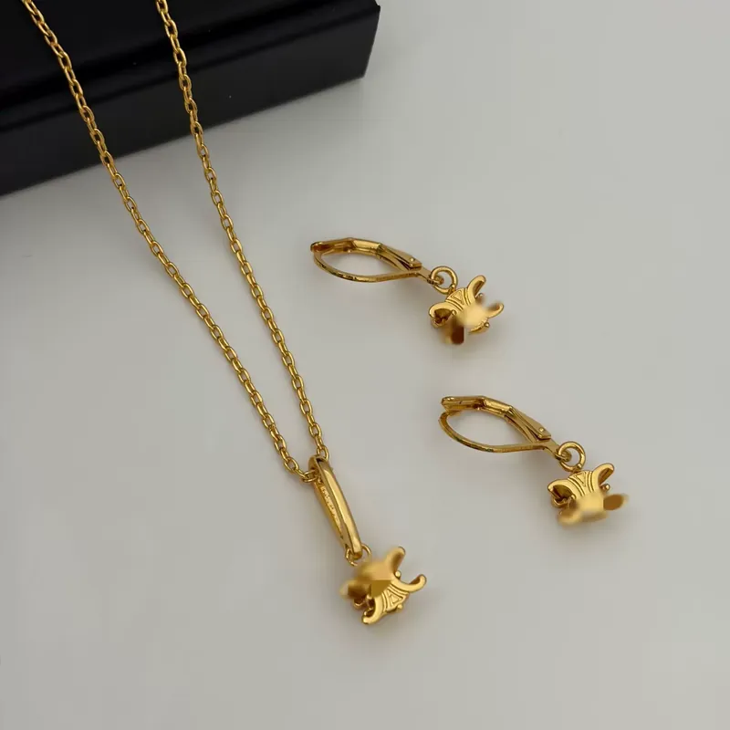 Necklace Earrings Set Light Luxury