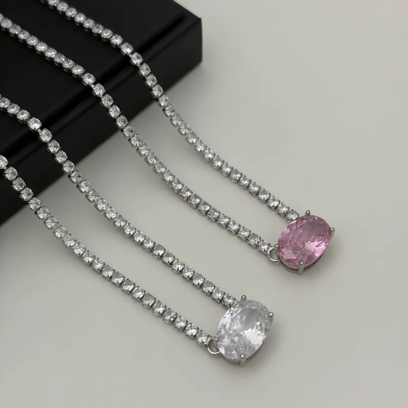 Full Pave Necklace Light Luxury