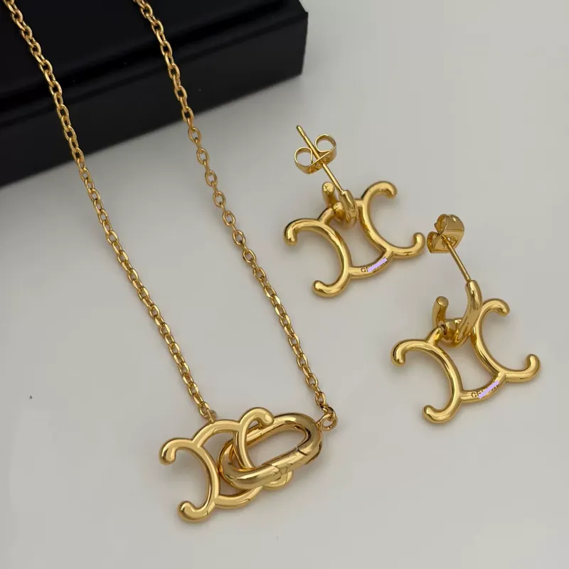 Hollow Necklace Earrings Set Fashion
