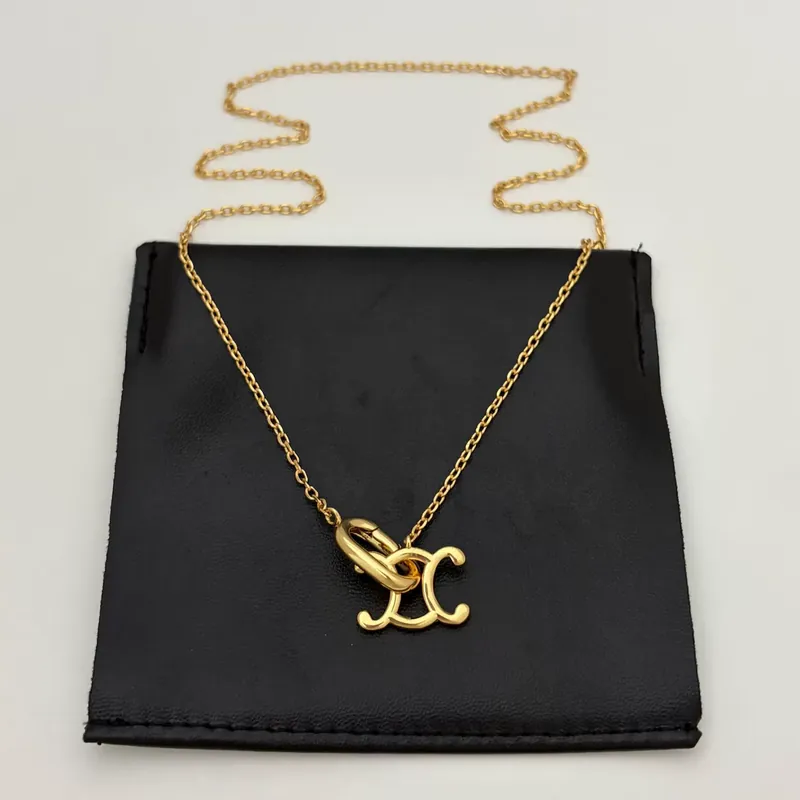 Hollow Necklace Earrings Set Fashion