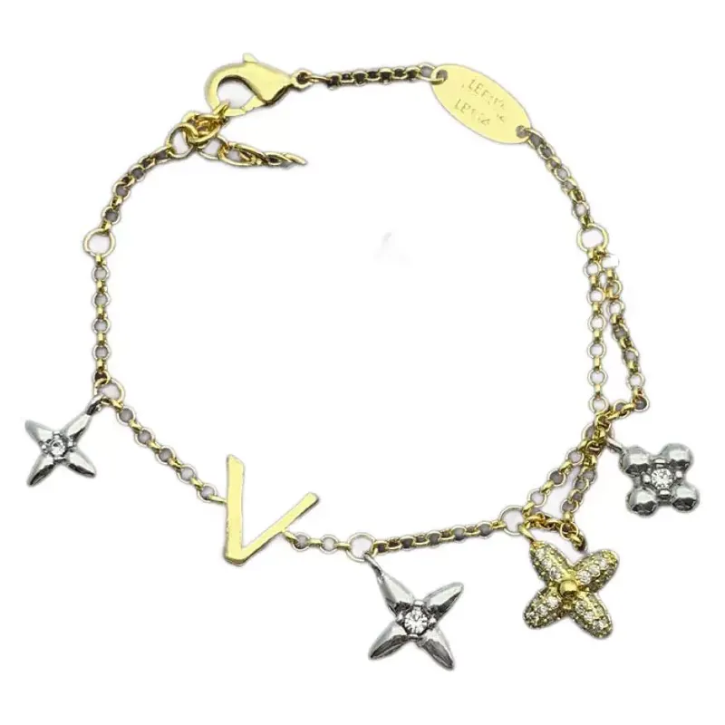 Bracelet fleur lettre évidée minimaliste et tendance