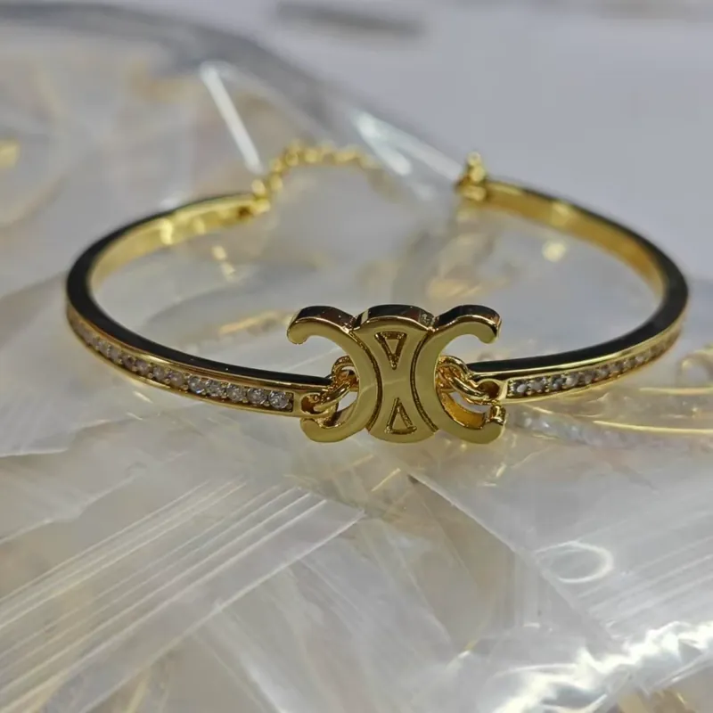 Gold Arc de Triomphe Star Bangle Minimalist Light Luxury