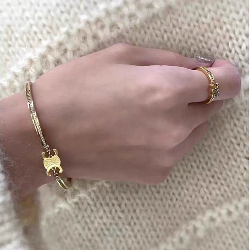 Gold Arc de Triomphe Star Bangle Minimalist Light Luxury