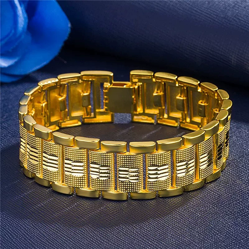 Vergoldetes Manschettenarmband