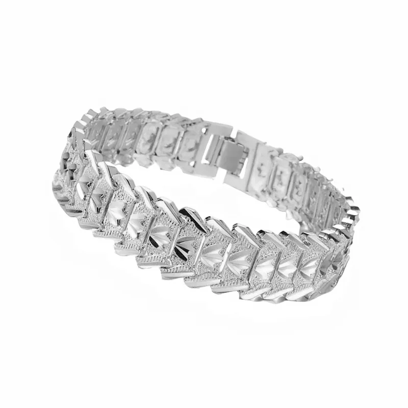Heart Link Bracelet Gold