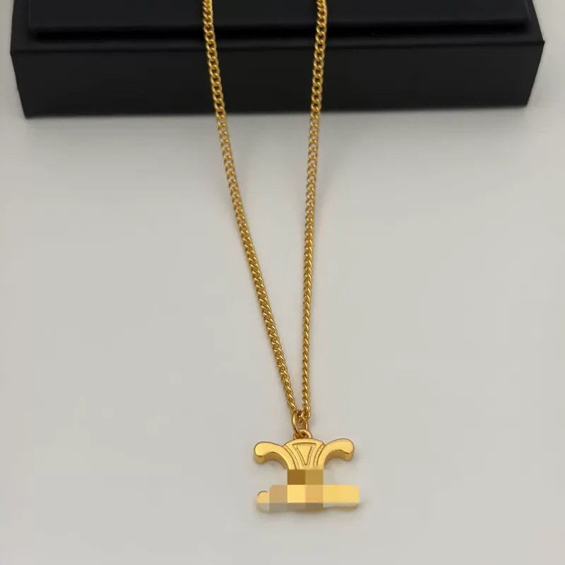 Colar de Logo em Arco Dourado