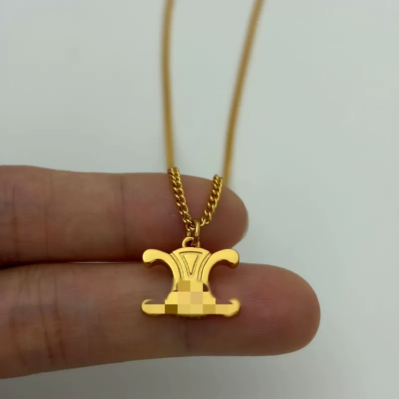 Colar de Logo em Arco Dourado