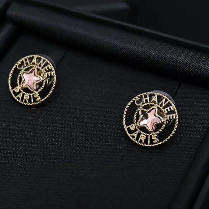 Hollow Zircon Star Stud Earrings with Silver Needle