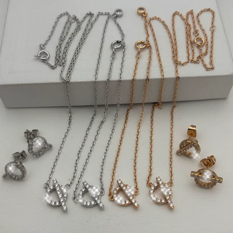 Titanium Steel Full Pave Letter Q Necklace Set