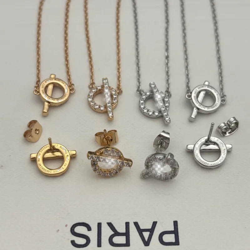 Titanium Steel Full Pave Letter Q Necklace Set