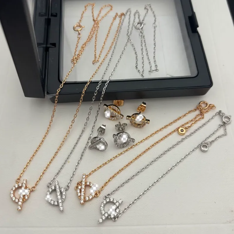 Titanium Steel Full Pave Letter Q Necklace Set