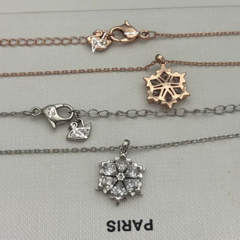 Zircon Snowflake Pendant Necklace Rose Gold