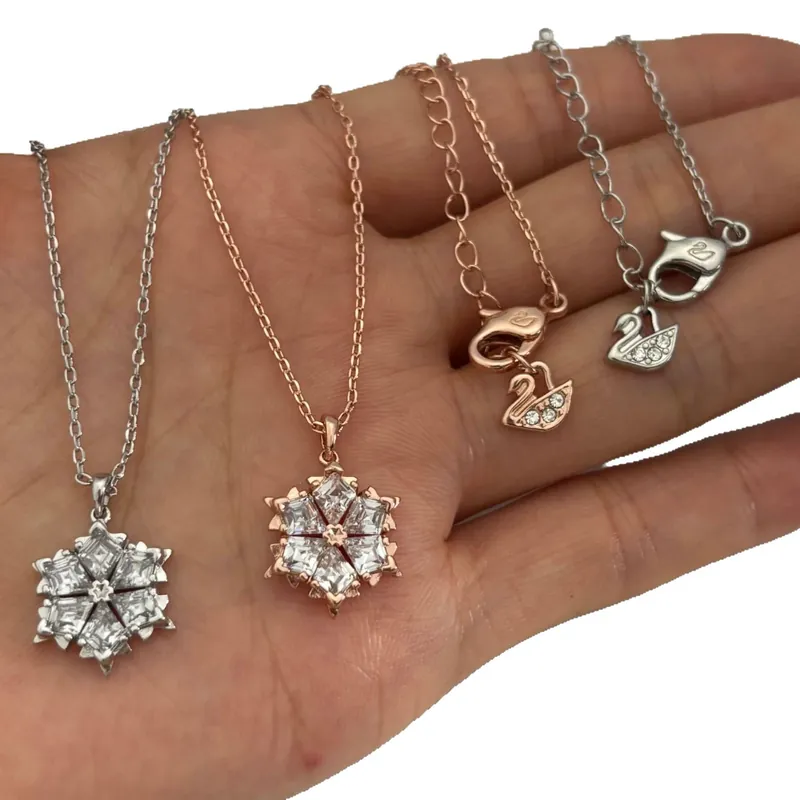 Zircon Snowflake Pendant Necklace Rose Gold