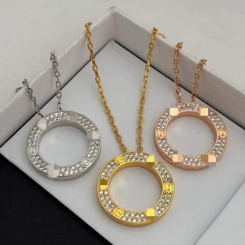 Zircon Round Pendant Necklace
