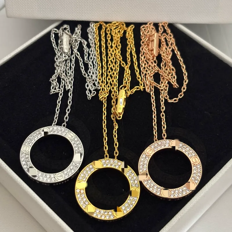 Zircon Round Pendant Necklace