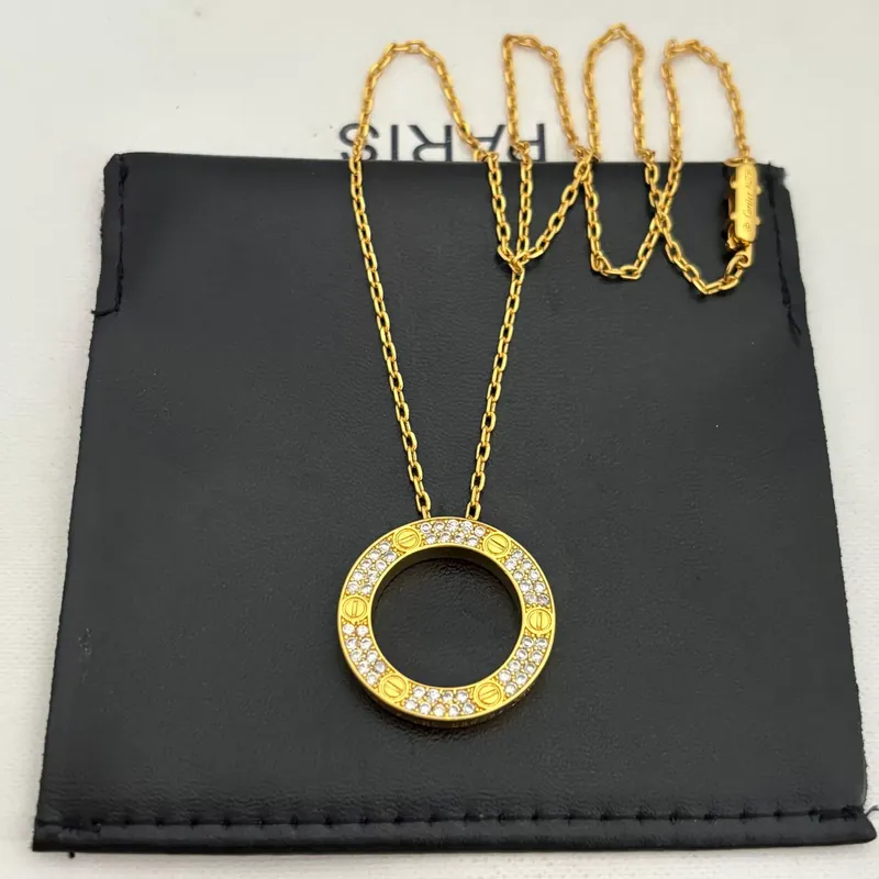 Zircon Round Pendant Necklace