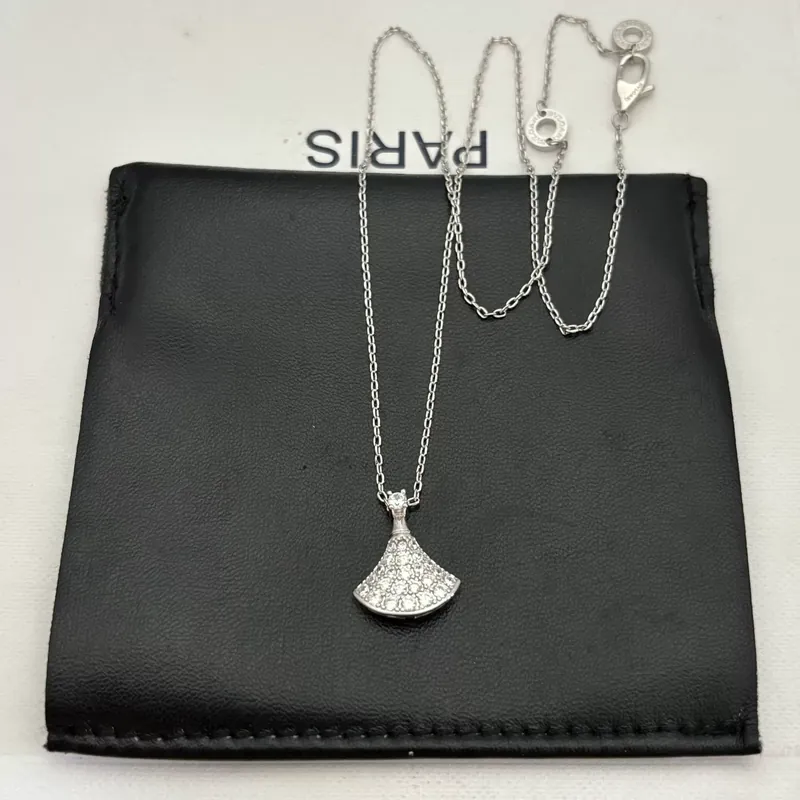Zircon Dress Pendant Necklace