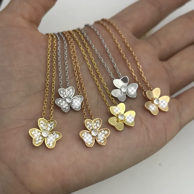 Zircon Clover Pendant Necklace