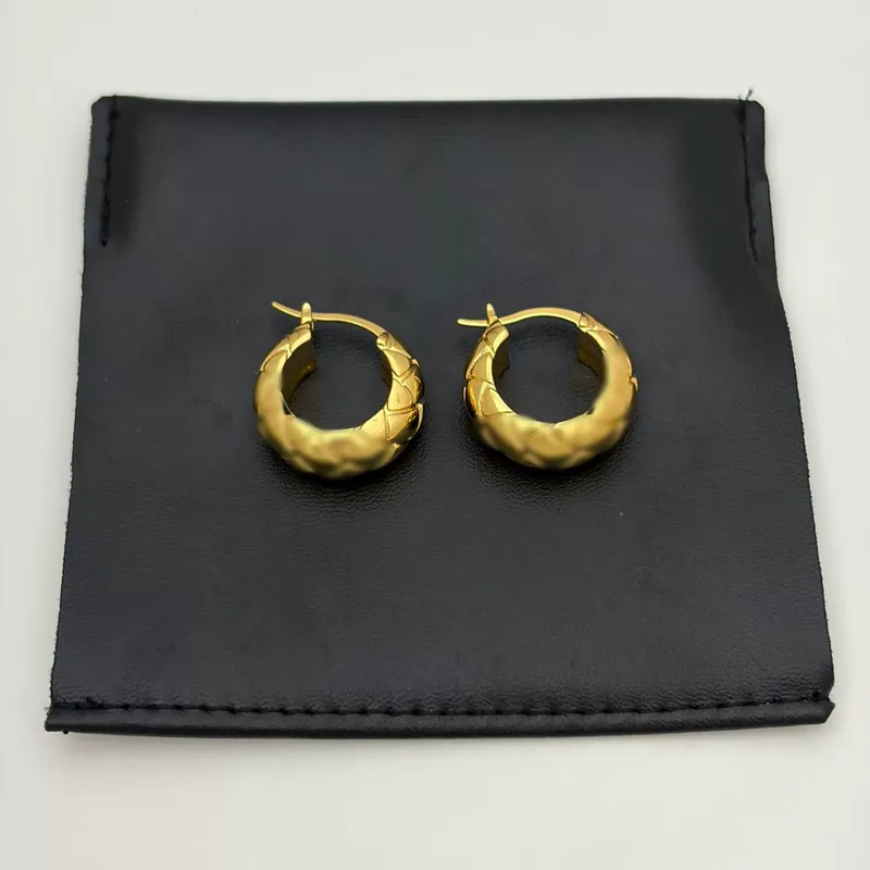 Zircon Quilted Hoop Earrings
